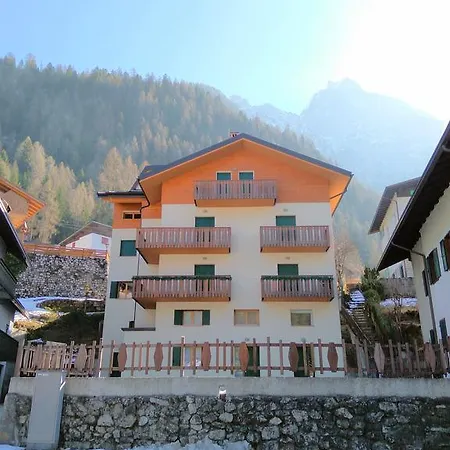 Dolomites Seasons Apartment Alleghe