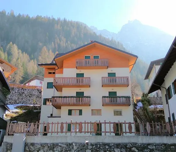 Dolomites Seasons 아파트 알레게